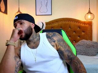 Apolo Rousse webcam model stream image