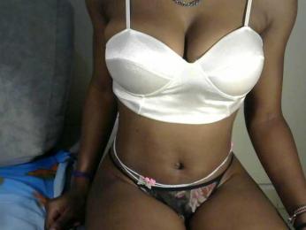 Juggle-assie webcam bongacams model stream image