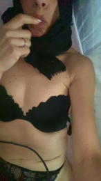 Licia77 webcam model stream image