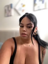 AliceStarshine webcam model stream image