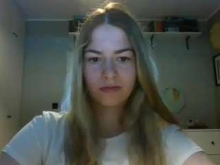 rosiejune webcam model stream image