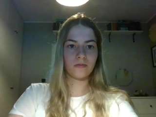 rosiejune webcam model stream image
