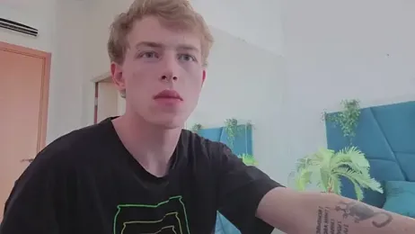 THEO__GREEN webcam model stream image