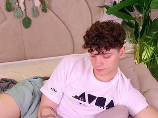 Tyler Mint webcam model stream image