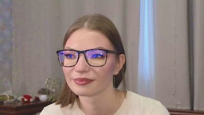 HoneySchuepfer webcam model stream image