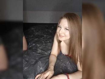 kissmeplz webcam bongacams model stream image