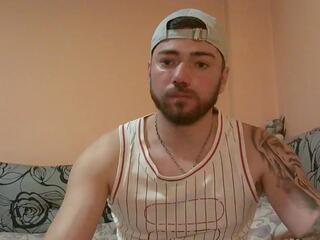 Wallace Woods webcam model stream image