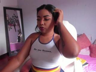 Katte Belle webcam model stream image