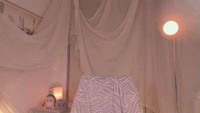 Mila_mounberry webcam model stream image