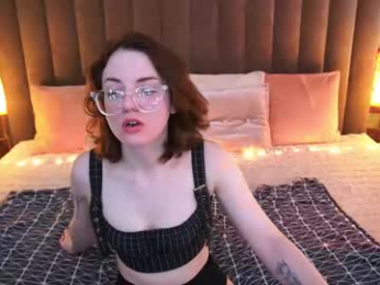 kirafoxik webcam model stream image