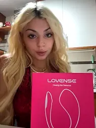 Noeliagglow webcam model stream image