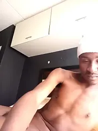 flyyestkiing webcam model stream image