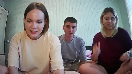 DivineTrio webcam model stream image