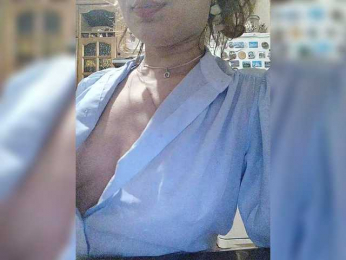Good-woman webcam model stream image