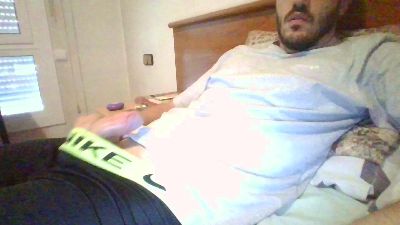 Alvarobcn34 webcam model stream image