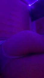 Yazmin22 webcam model stream image