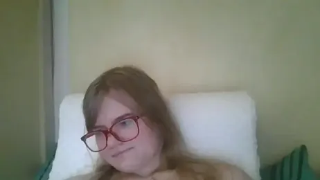 Moonolighta webcam model stream image