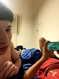 Gayunidos webcam model stream image