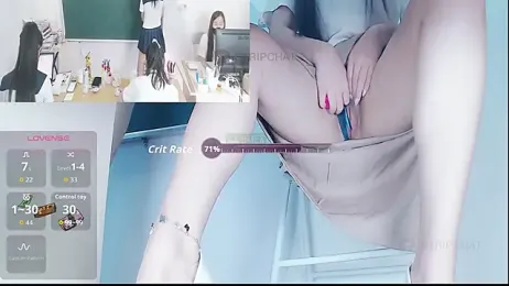 _Math_ webcam stripchat model stream image