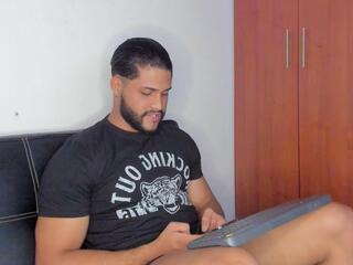 Pier Simons webcam flirt4free model stream image