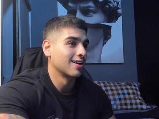 Nicolas Dwayne webcam model stream image