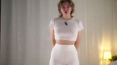 DannaYuen webcam model stream image