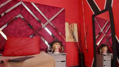 Scarlett_Hot5 webcam model stream image