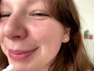 Kira Flourney webcam model stream image