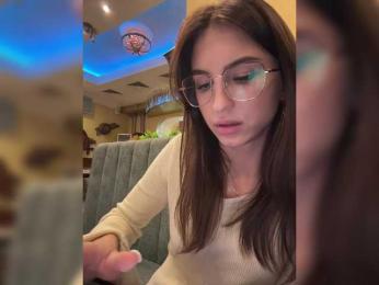 --Eva-22-- webcam model stream image