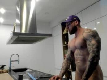 mealphamale webcam model stream image