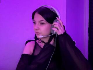 Debera Asfour webcam model stream image