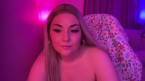 BellaMarieXO webcam model stream image