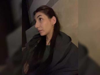 Raymeda webcam model stream image