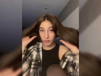 Raymeda webcam model stream image