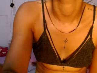 lapatyyinparis18 webcam model stream image