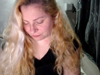 candycream74 webcam bongacams model stream image