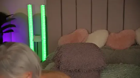 VickySecret96 webcam model stream image