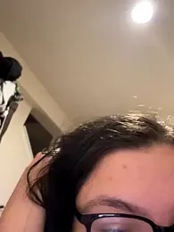 Deeplong24 webcam model stream image