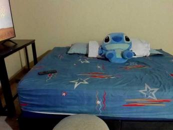 WildDuo_ webcam model stream image