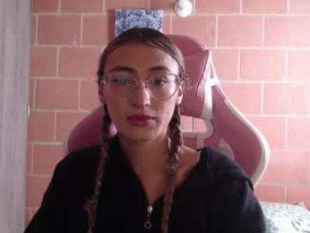 andrea_camila webcam model stream image