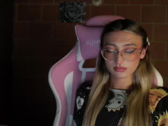 andrea_camila webcam model stream image