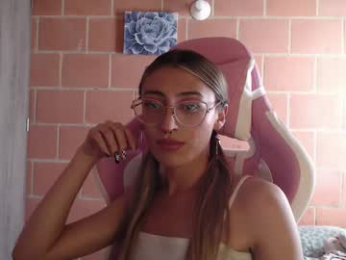 andrea_camila webcam model stream image