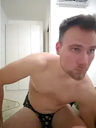 mrlyuis webcam model stream image