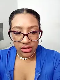 gigiblue89 webcam stripchat model stream image