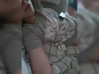 Belosneshkaaaaaa webcam model stream image