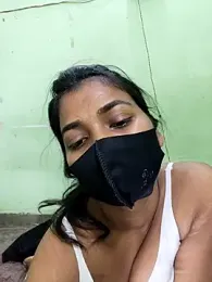 renu_143 webcam model stream image