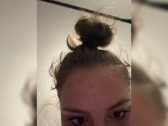 Lara67 webcam model stream image