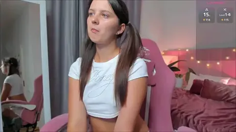 LilLisa webcam model stream image
