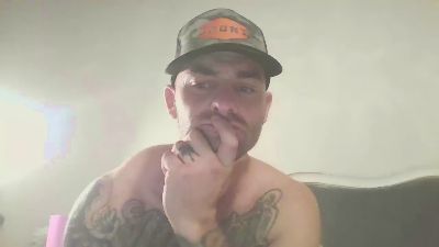 dylannielsen32 webcam model stream image