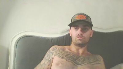 dylannielsen32 webcam model stream image